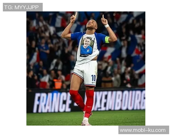 拉莫斯祝贺姆巴佩称其为第一兄弟展现深厚情谊