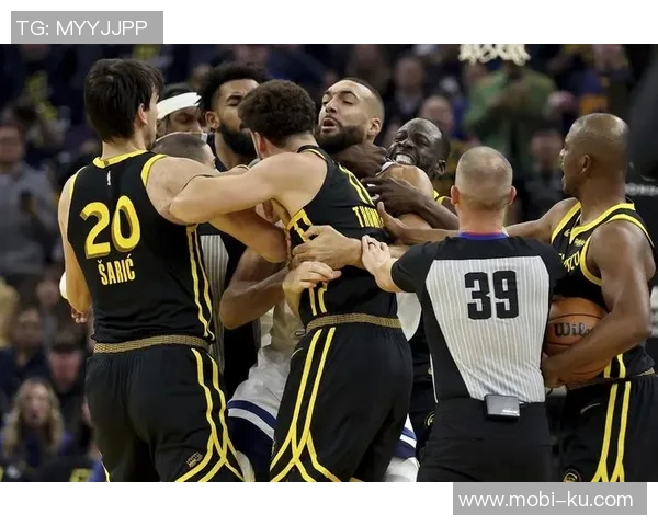 芬奇点评戈贝尔表现称数据虽佳但防守影响力未能体现 芬奇点评戈贝尔表现称数据虽佳但防守影响力未能体现